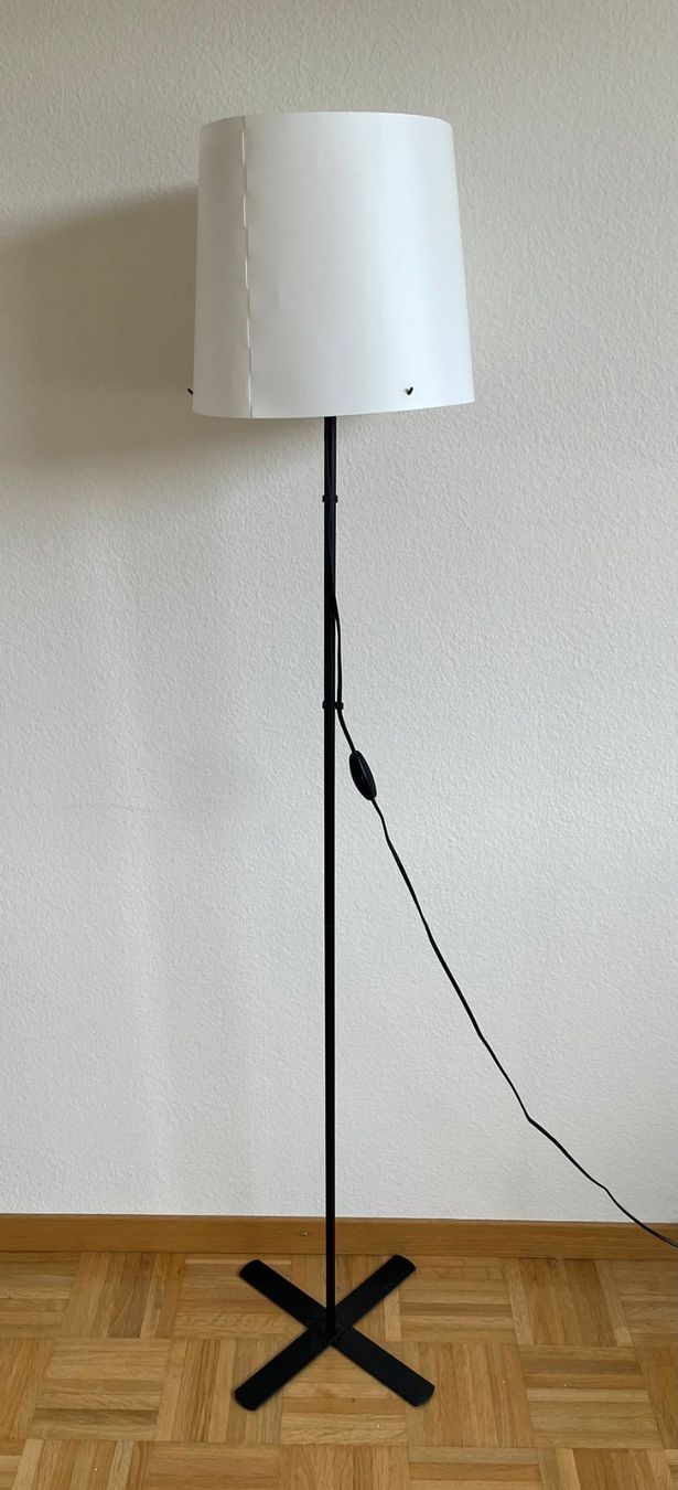 Ikea Lampade: 2 x Bodenlampe (IKEA: Barlast) – Usato da Ebnat-Kappel venduto da tgif18