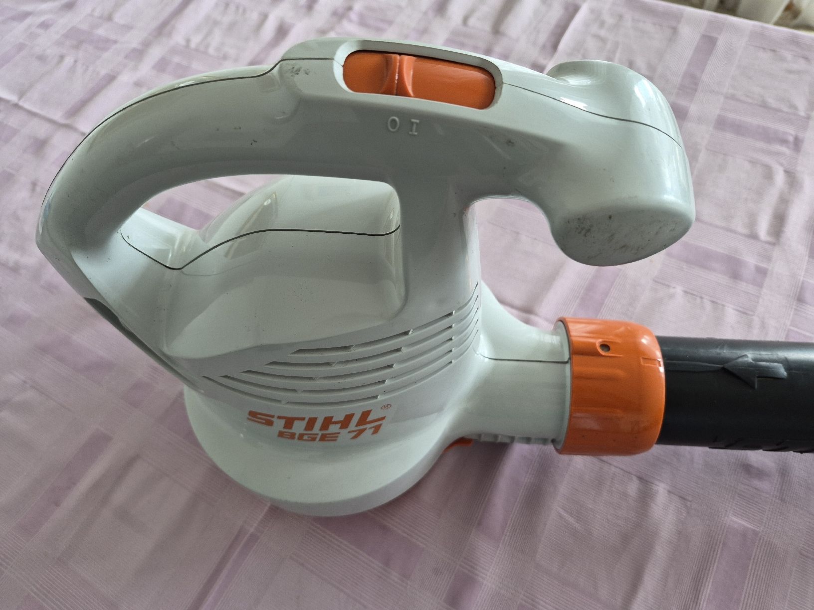 Stihl Soffiatori & Aspiratori per foglie: Elektr. Laubbläser Stihl BGE 71 – Usato da Zürich venduto da MarziaP 1