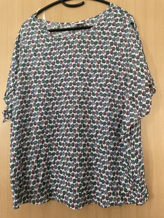 Taifun shirt Gr 40 mit cut out am aermel und blättermuster