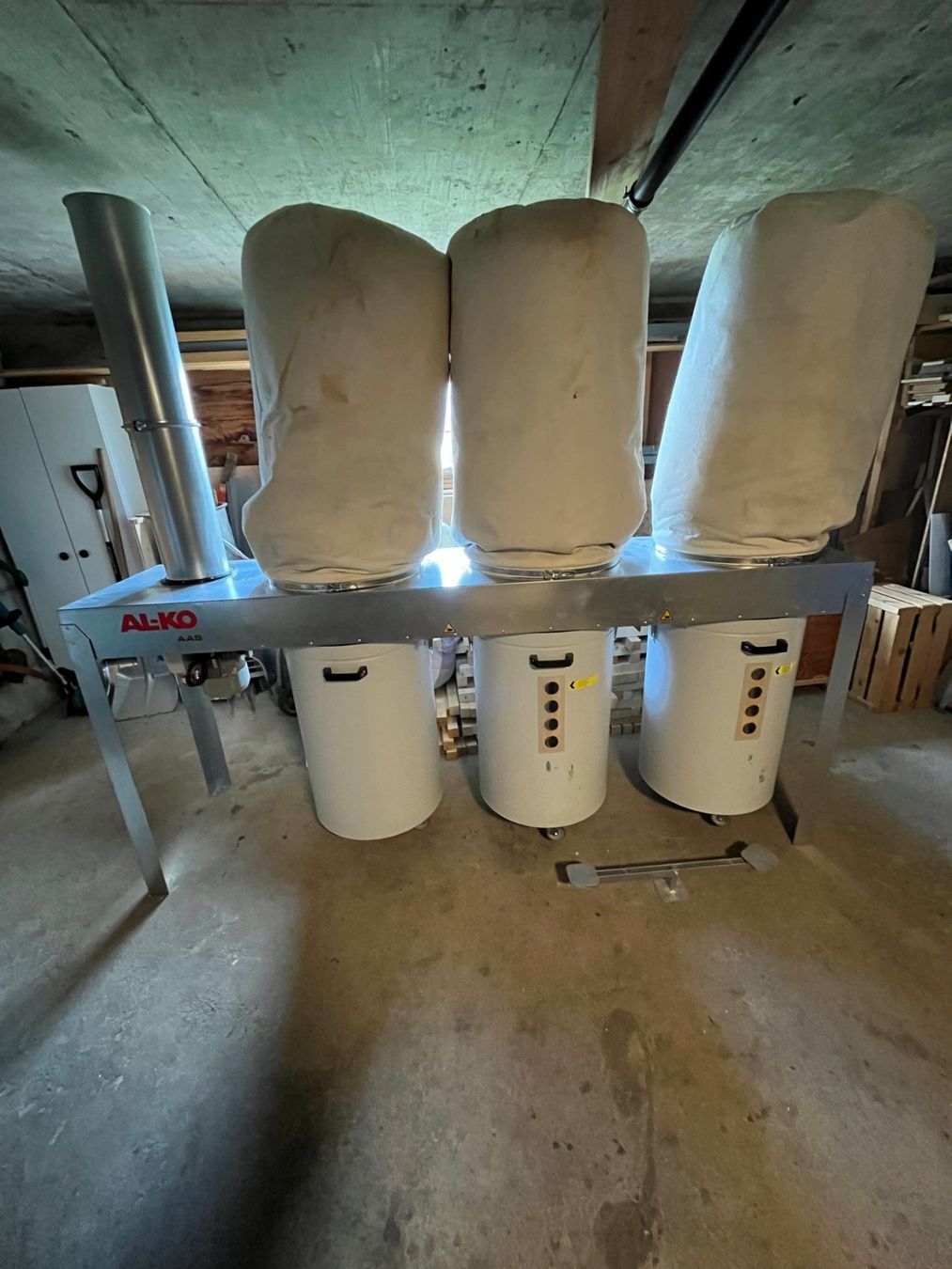 Al-ko Toutes les machines: Absauganlage AL-KO AAS 3013 MIT AFB – D'occasion à Langnau i. E. par Werkla