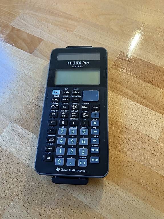 Taschenrechner: Taschenrechner TI-30X Pro – Gebraucht aus Teufenthal AG von fox_225k