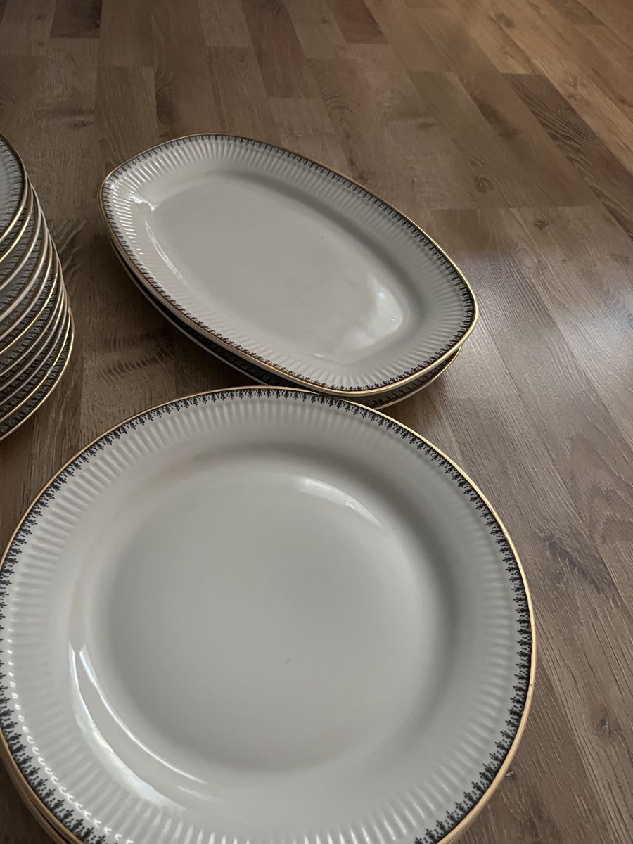 Set di piatti: Geschirrset Jarolina – Usato da Egerkingen venduto da Furrer2 5