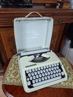 Schreibmaschine Hermes Baby Vintage Grau mit Koffer