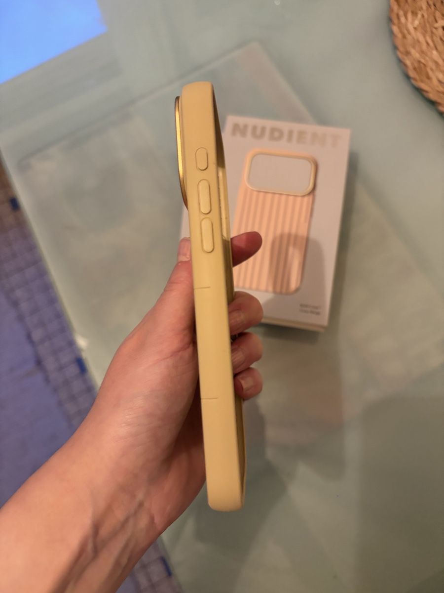 Covers & Schutzfolien: Nudient Hülle iPhone 17 pro Max  – Gebraucht aus Basel von Brunner.T 2