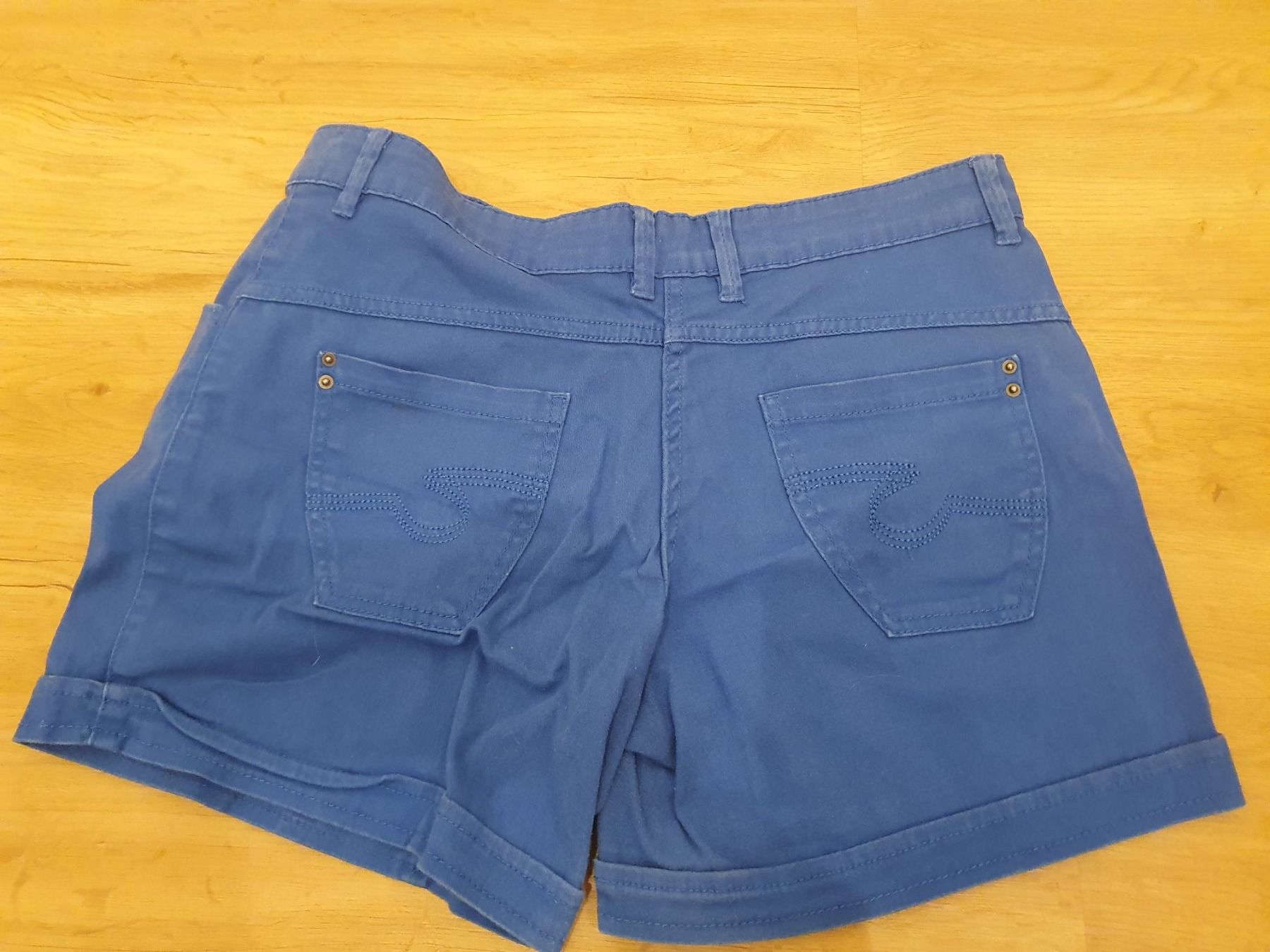 Hosen: 2 Shorts, Hotpants blau, Jeans Gr. S – Gebraucht aus Heinrichswil von sabi2809 4