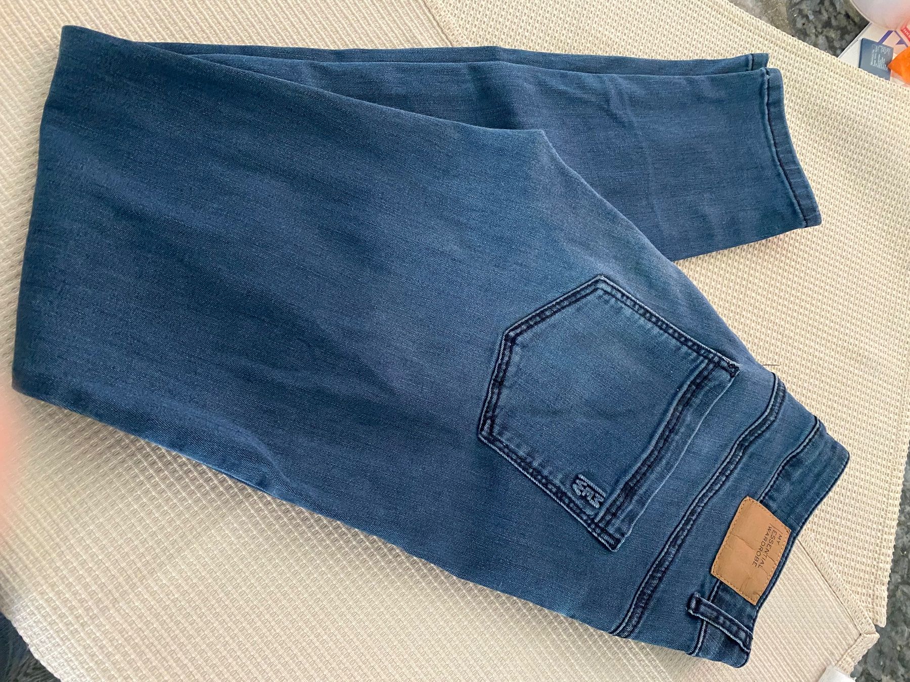 Jeans: My Essential Wardrobe custom Jeans size 30 – Usato da Allenwinden venduto da oba_xb8y