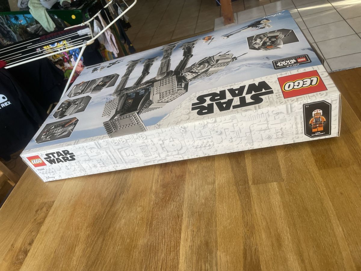 Lego Kit di costruzioni: Je vends lego 75288 At-At  – Nuovo e nell'imballaggio originale da Les Brenets venduto da serialdrink 4