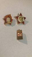 3 Anstecker Pins  Russischer Präsident und Andenken