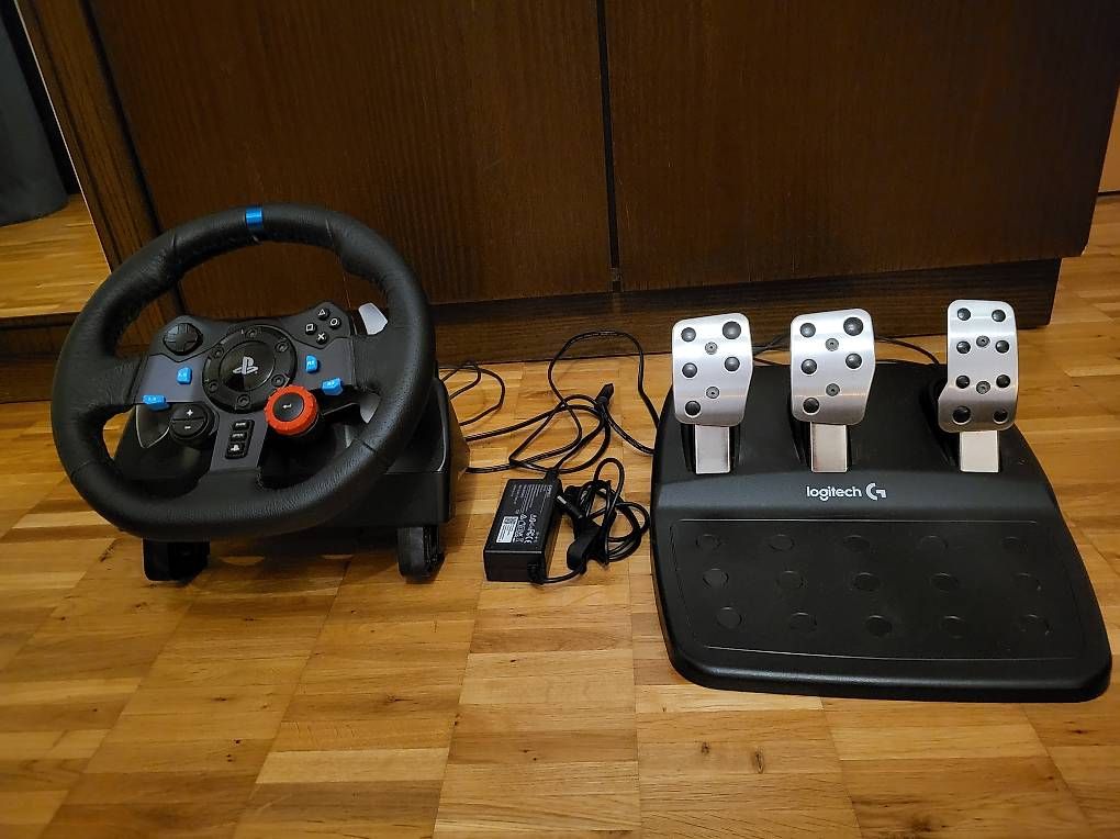 Controller: Vendo Logitech g29 – Usato da Bellinzona venduto da Erny650