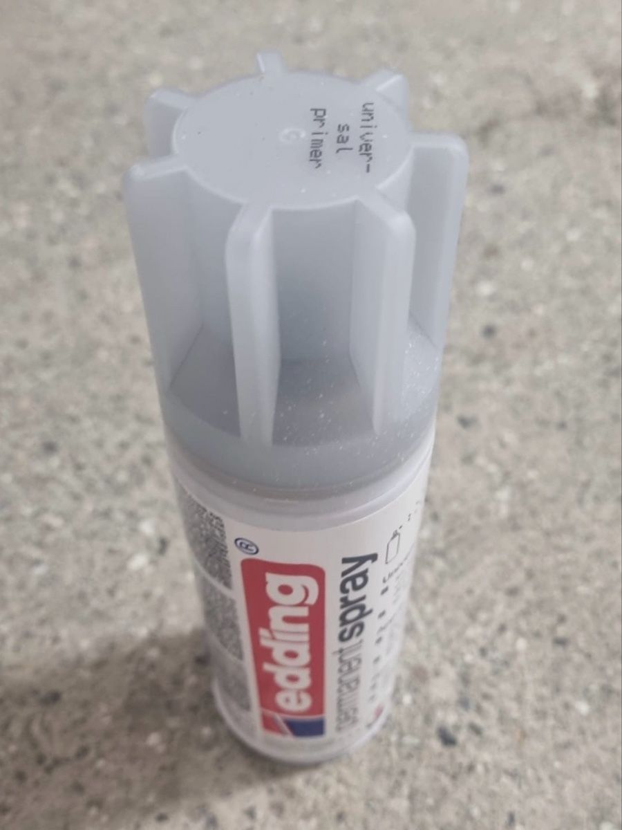 Farben: Edding Permanent Spray Universal Primer – Gebraucht aus Bern von chr_y8f7