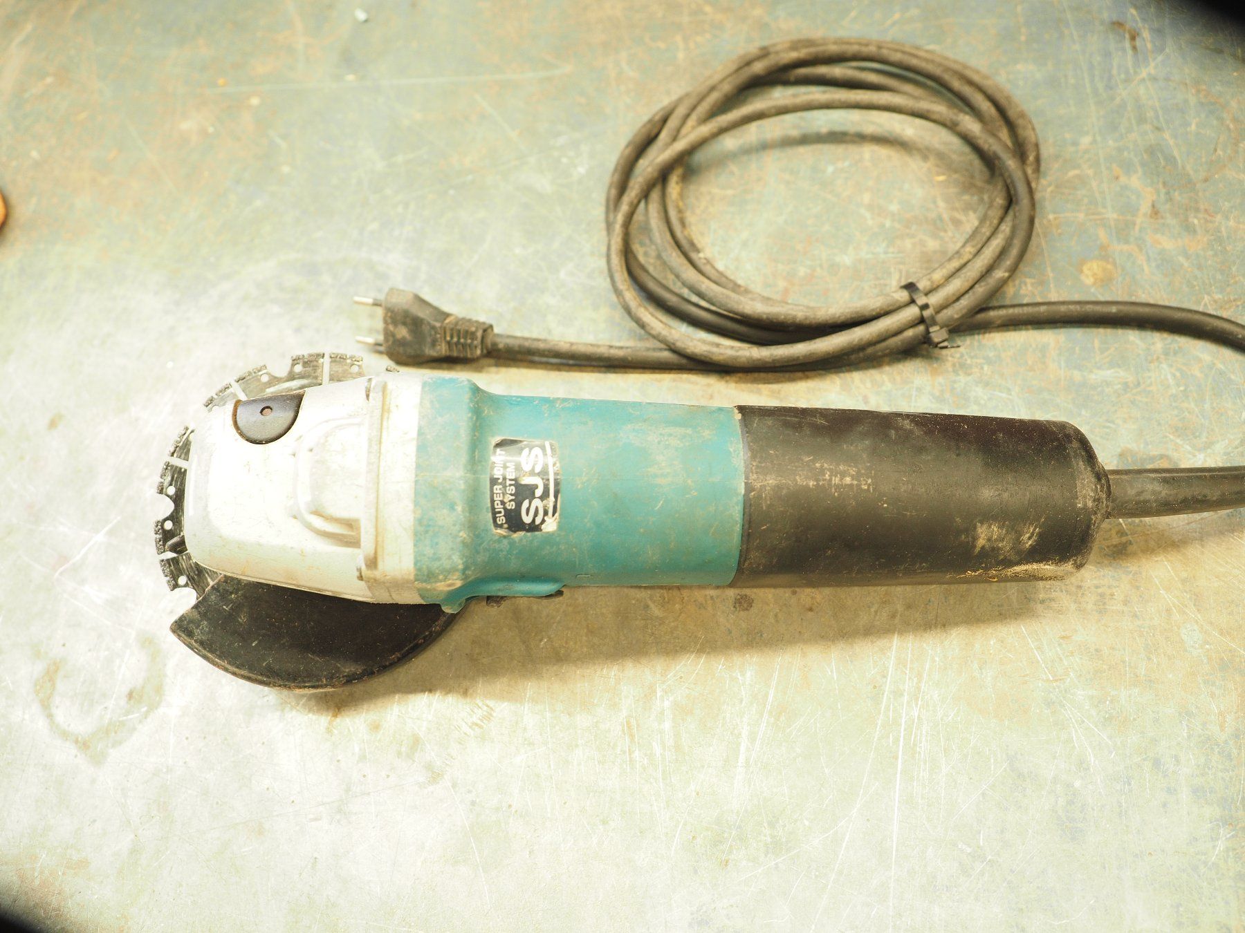 Tutte le macchine: Makita Rohrschneider – Usato da Arboldswil venduto da Alexis46 4