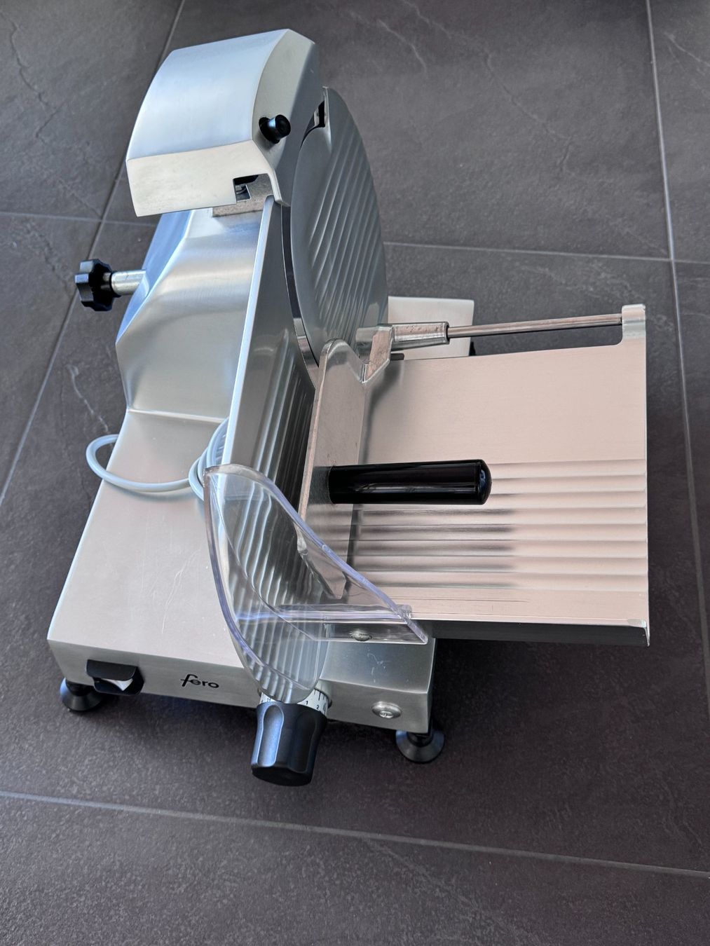 Elettrodomestici da cucina: Aufschnitt- Fleischmaschine mit Schärfkopf integriert – Usato da Dagmersellen venduto da Maa0 4