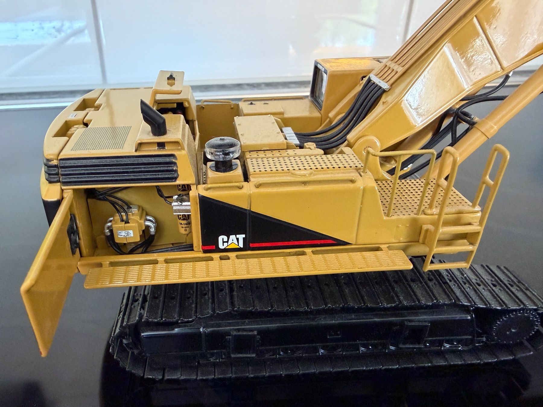 Caterpillar Escavatori: Caterpillar 375L CCM Modelle 1:48 – Nuovo (secondo la descrizione) da Duebendorf venduto da gilberto17 2