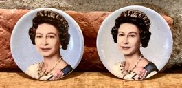 2 - QUEEN ELIZABETH II Souvenir Porzellan Tellerchen England