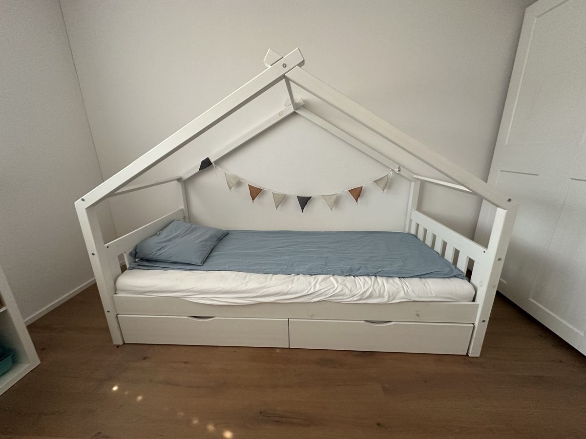 Letti: Kinderbett (Hausbett) – Usato da Safenwil venduto da ds83 2