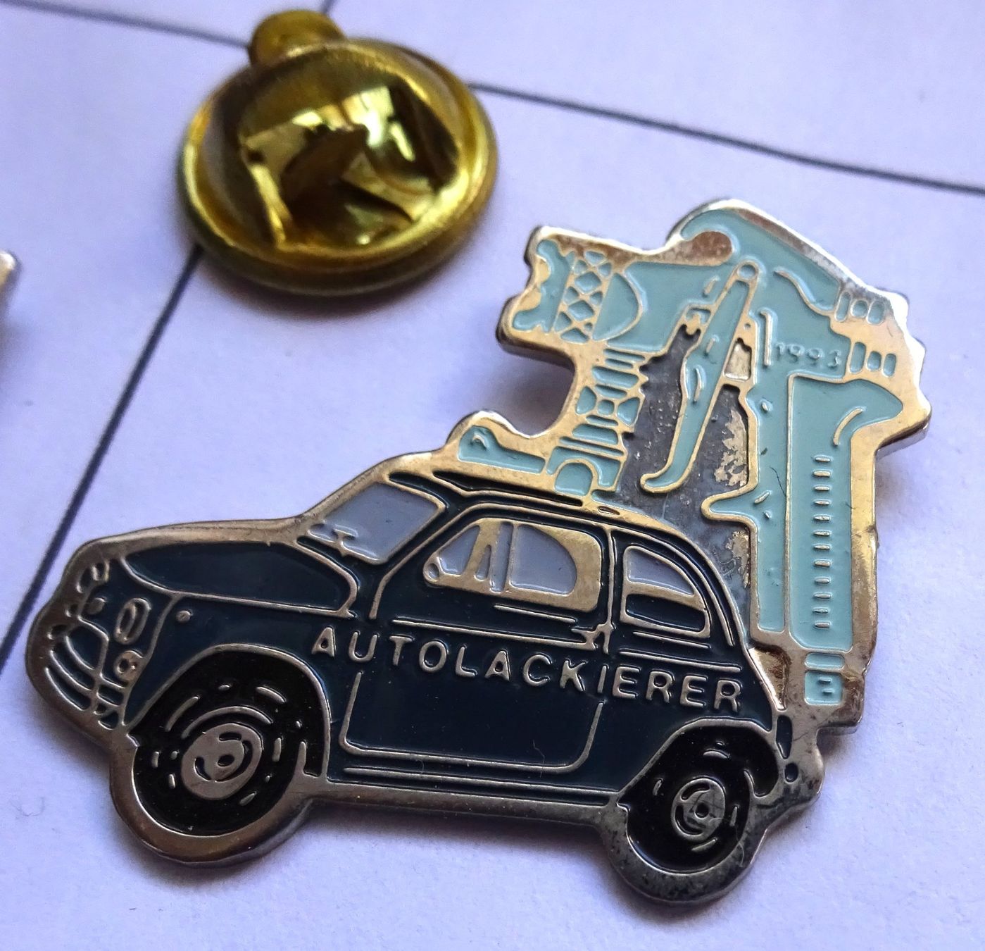 Placchette & Badge: Pin AUTO  Autolackierer – Usato da Utzenstorf venduto da BUtter81