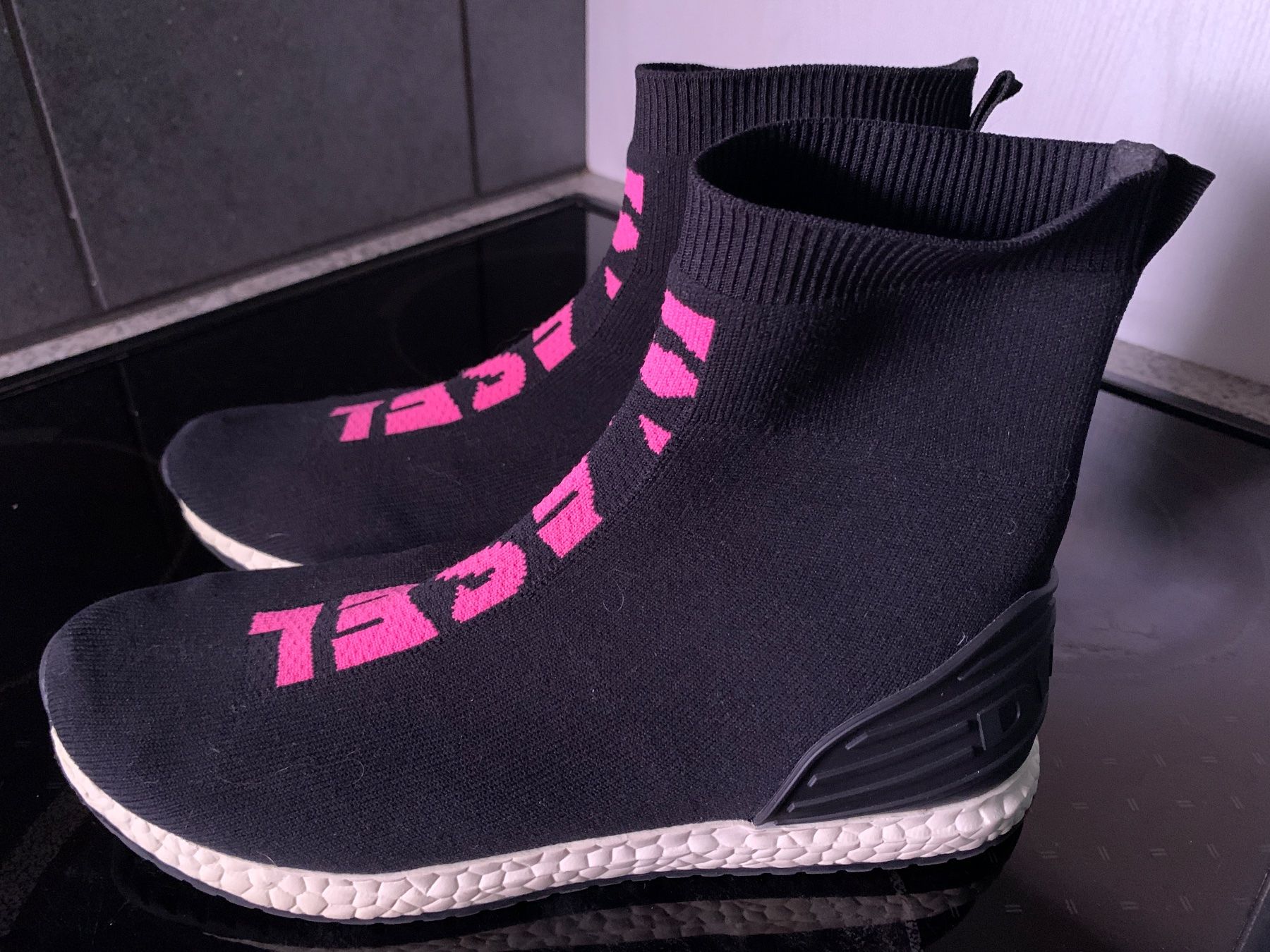 Diesel Scarpe da uomo: Diesel S KB Mid Sock Boots Gr. 39 – Usato da Steinebrunn venduto da Littlebird1