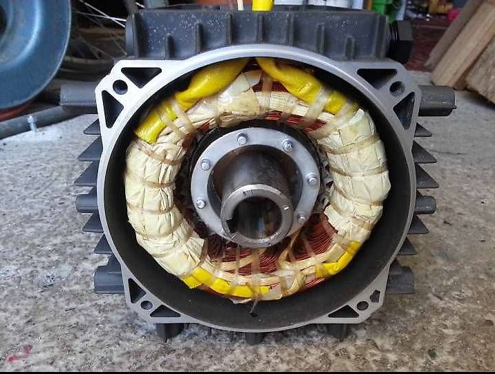 Motoren: moteur 400v neuf 4kw – Gebraucht aus Sion von Sam-stress 2