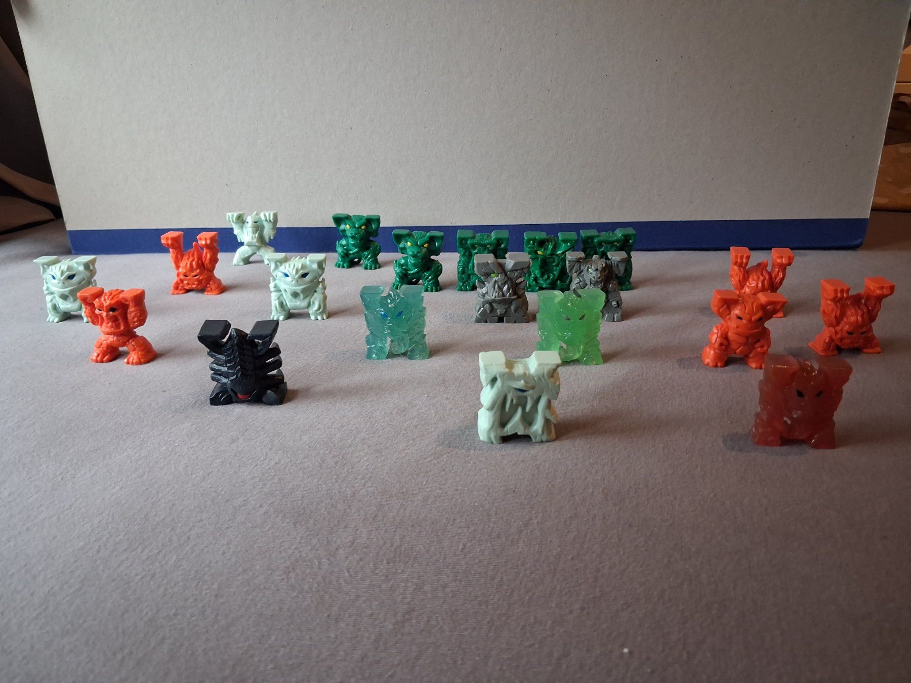 Schleich Jouets: Eldrador 3 Roboter mit vielen Figuren – D'occasion à Wetzikon TG par schwaelbli 4