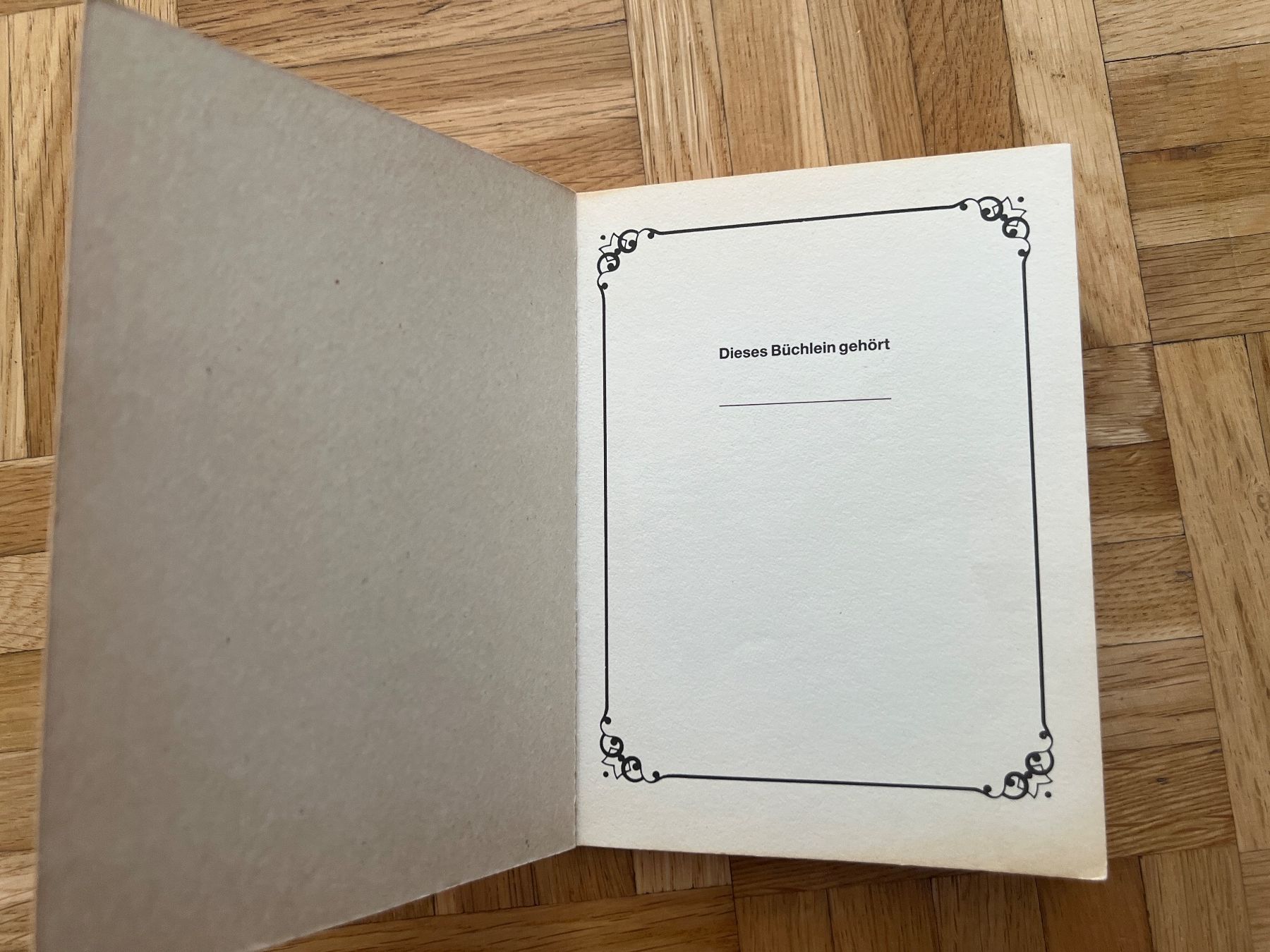 Libri: Frau Holle/Dornröschen - altes Märchenbuch – Usato da Zuchwil venduto da Commander0 3
