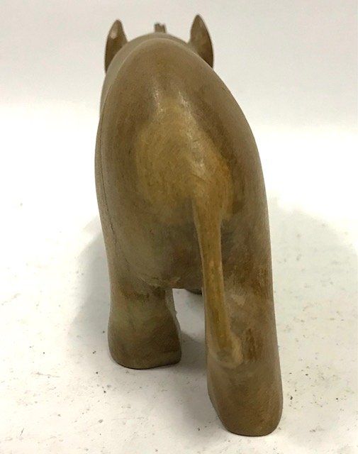 Statuette: Nashorn aus Holz geschnitzt – Usato da Zürich venduto da gigimai67 1