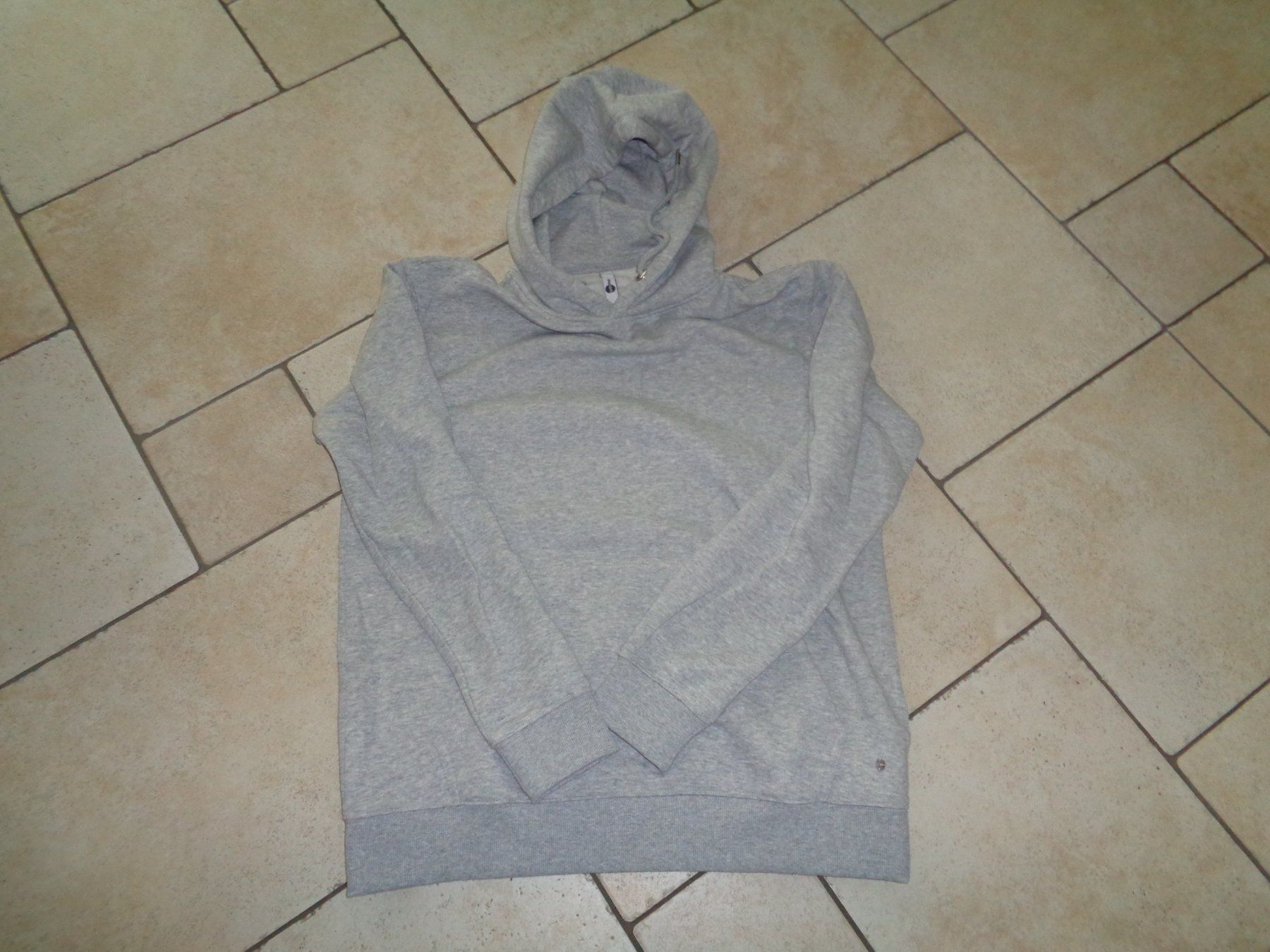 Pullover & Sweatshirts: Pulli  Everma  Grösse M – Gebraucht aus Kreuzlingen von Robi-2003 2