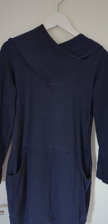 Kuscheliges Kapuzenkleid Grösse S