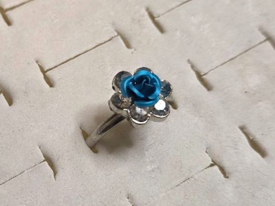 Anelli: Bague Argentée Rose Bleue Strass – Nuovo (secondo la descrizione) da Territet venduto da Cenh 1