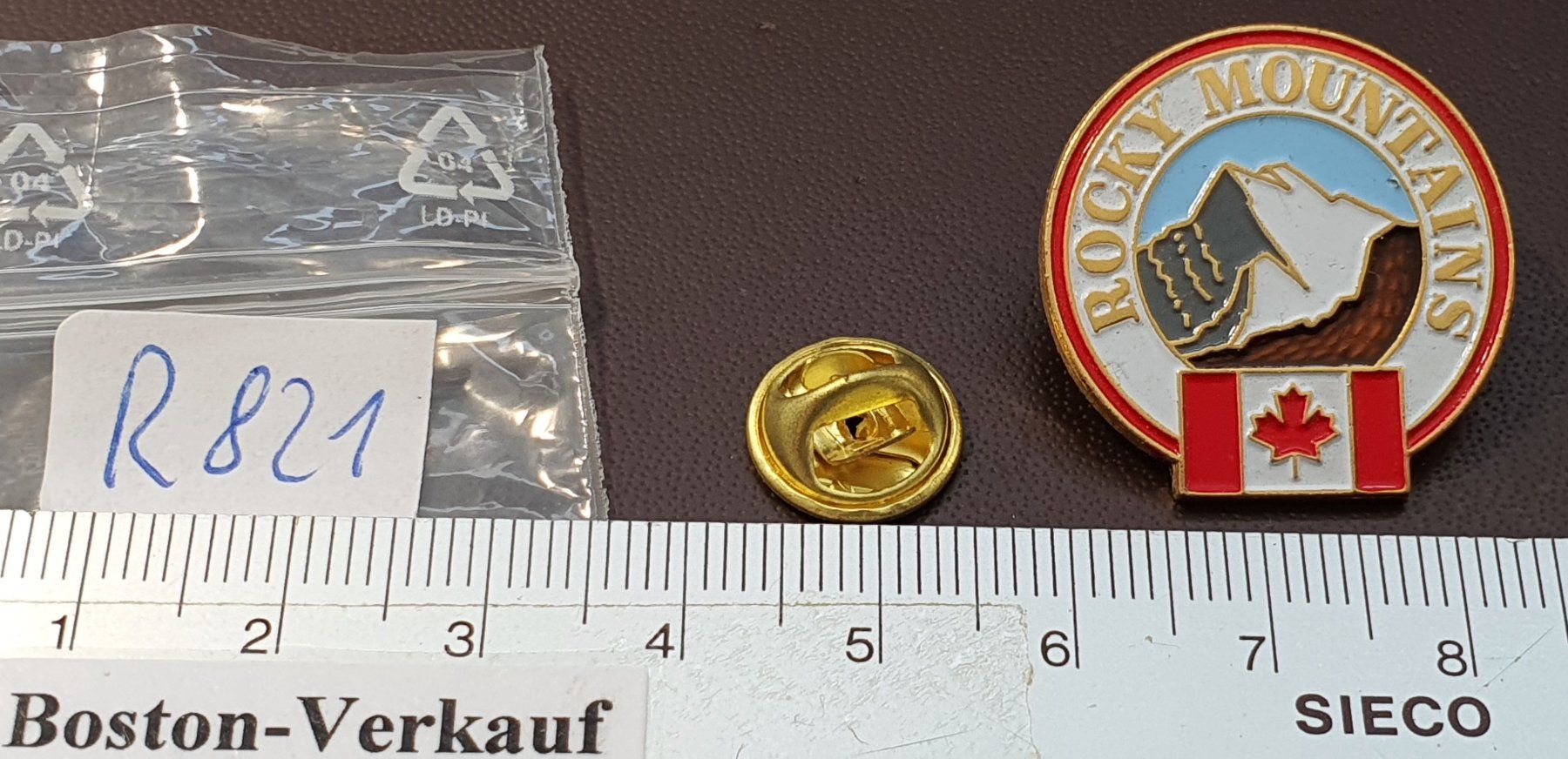 Placchette & Badge: R821 - Pin Rocky Mountains Canada  Kanada – Usato da Reinach BL venduto da Boston-Verkauf 1