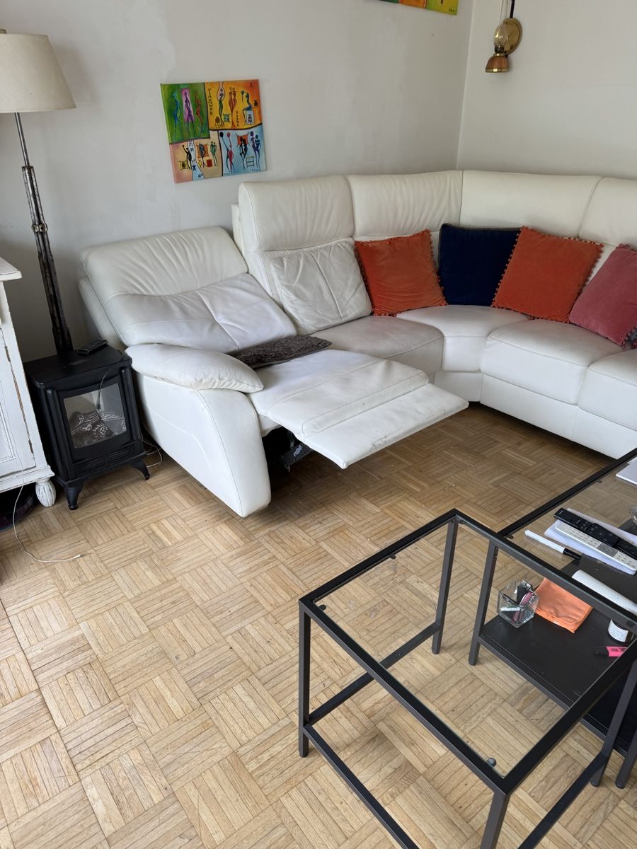 Sofas: Ecksofa Leder weiss mit Relaxfunktion gut erhalten – Gebraucht aus Biel/Bienne von Otilla 1