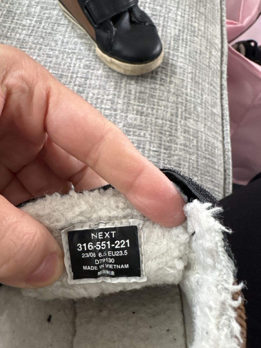 Next Scarpe per ragazzi: Next Winter Schuhe, Gr. 23.5 – Usato da Münchenstein venduto da Miresolese 3