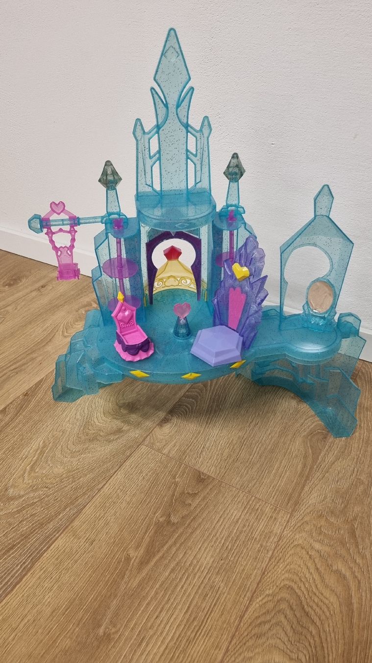 Giocattoli: My Little Pony Castle – Usato da Herrliberg venduto da FannyZ 1