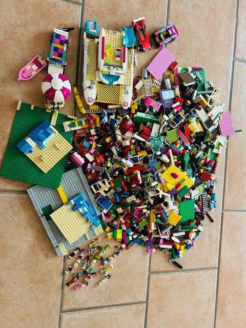 Lego Spielzeuge: Legosteine / Lego Friends – Gebraucht aus Brüttisellen von Sanrie