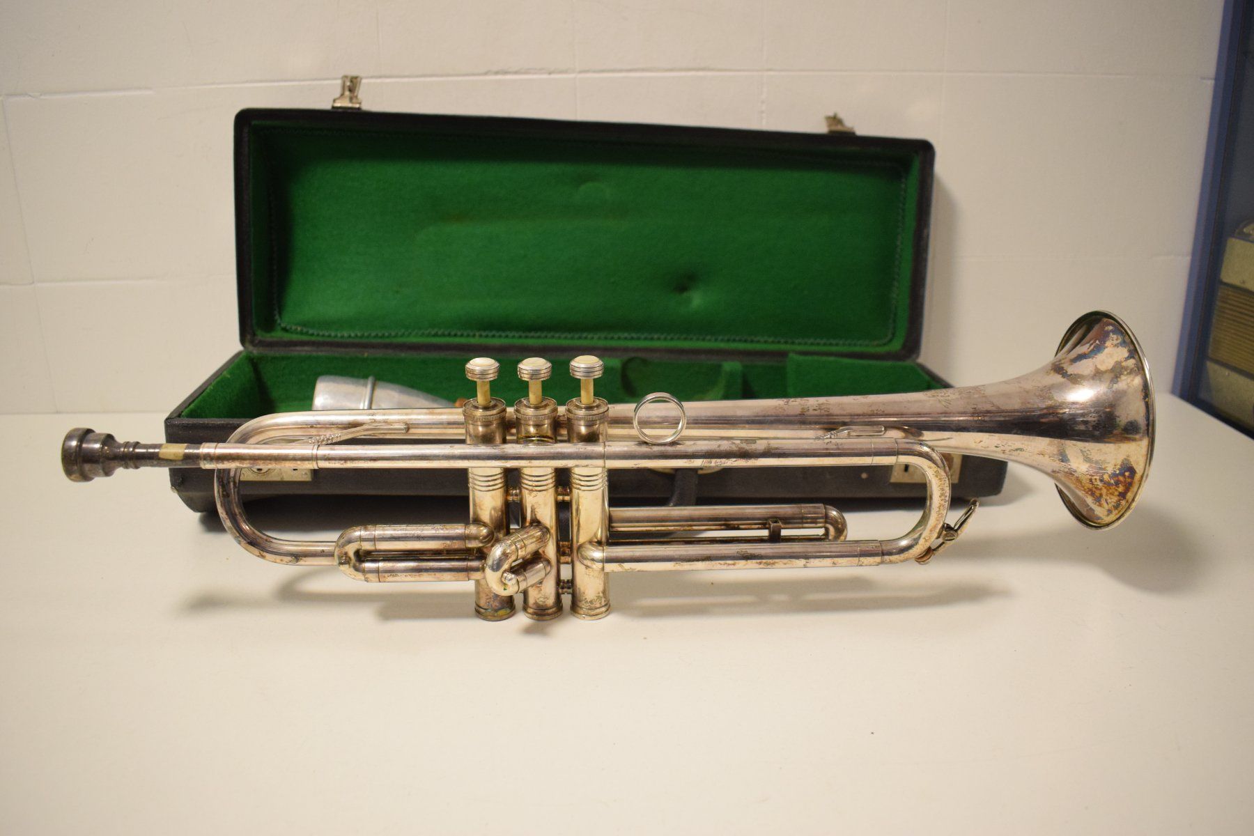 Strumenti musicali: Trompete Huttl mit Koffer – Usato da Zürich venduto da Brockito 6