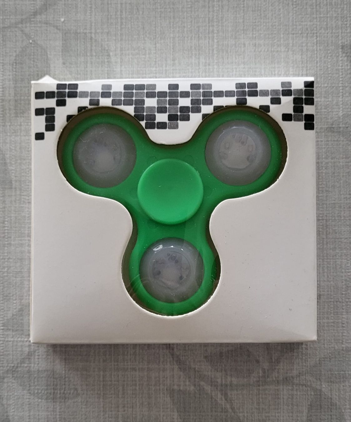 Giochi: NEW Le hand spinner, couleur à choix – Nuovo e nell'imballaggio originale da Châtelaine venduto da BONNE_AFFAIRE