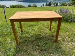 Schreibtisch aus Holz