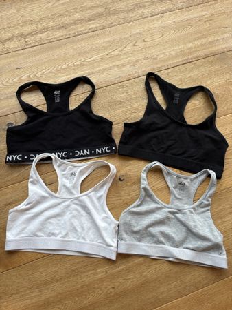 Set mit 4 H&M Tops, NYC 146/152