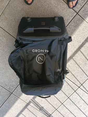 46 Nord Reisetasche mit Rollen schwarz gebraucht, 70 Liter