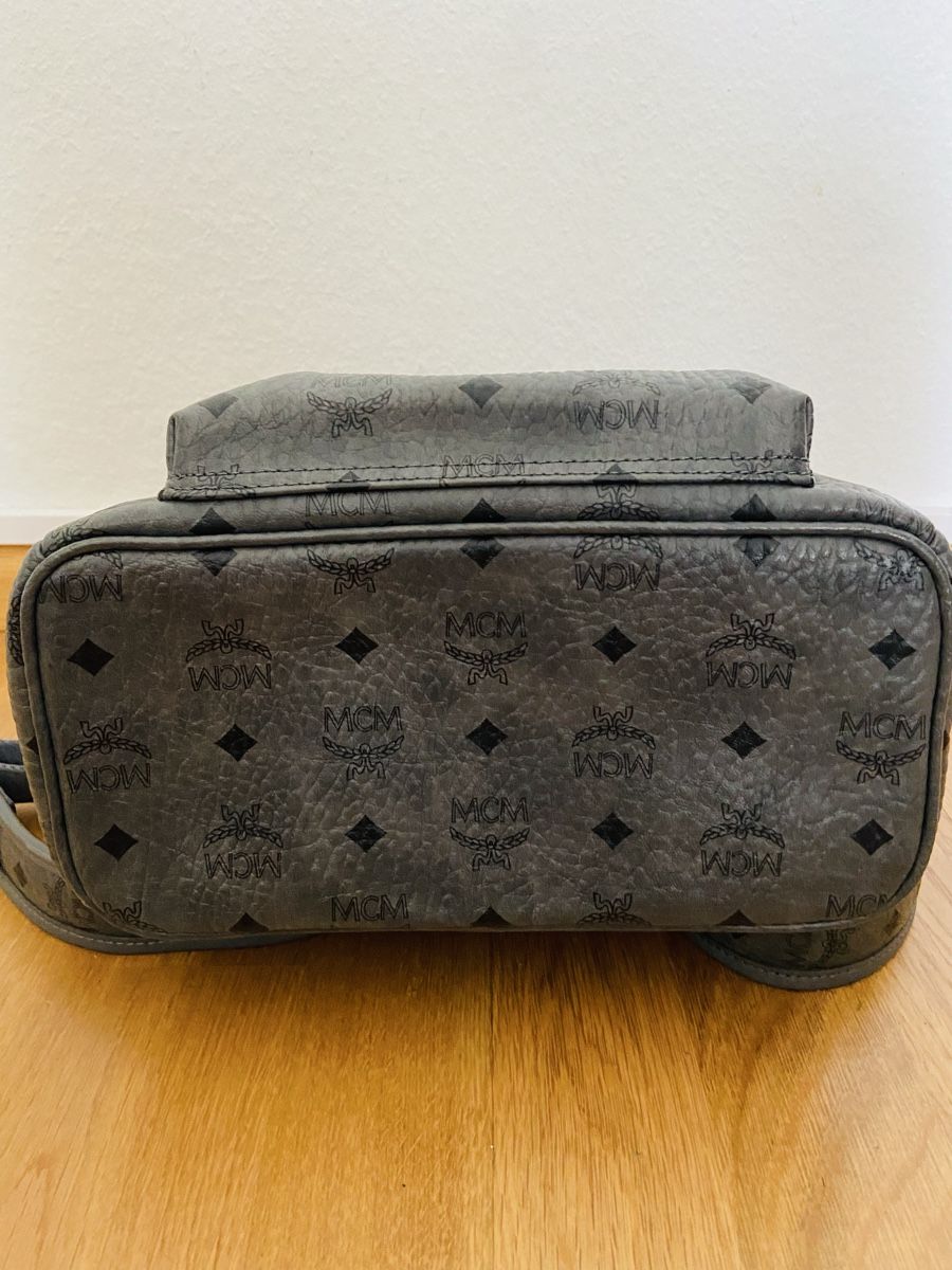 Mcm Rucksäcke: MCM Rucksack Grau – Gebraucht aus Riehen von nah00 4