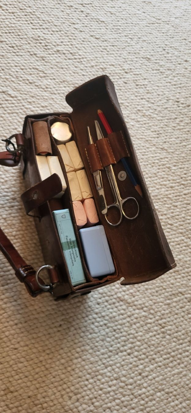 Schweizer Armee Borse: Sanitätertasche Schweizer Armee – Usato da St. Gallen venduto da dun_rf6z