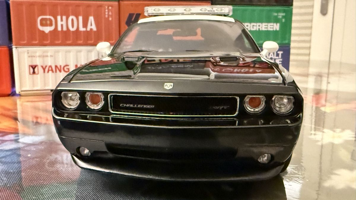 ACME Voitures modèles: Dodge Challenger SRT8 Highway Patrol 1:18 – D'occasion à Basel par Zomeg 4