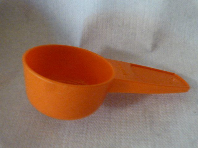 Tupperware Altri elettrodomestici e apparecchi d’epoca: Tupperware Mini-Trichter Y48, orange – Usato da Nunningen venduto da Ave51 2