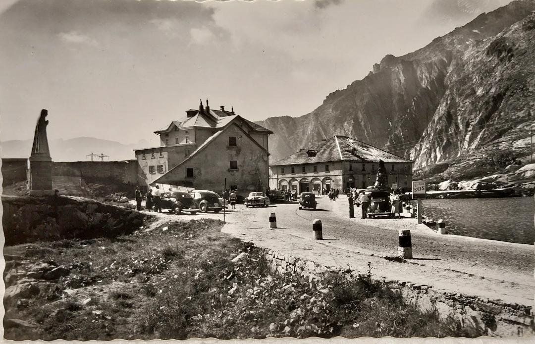 Ansichtskarten: SAN  GOTTARDO  Passo - Hôtel Monte Prosa - Oldtimer – Gebraucht aus Delémont von Domdom1