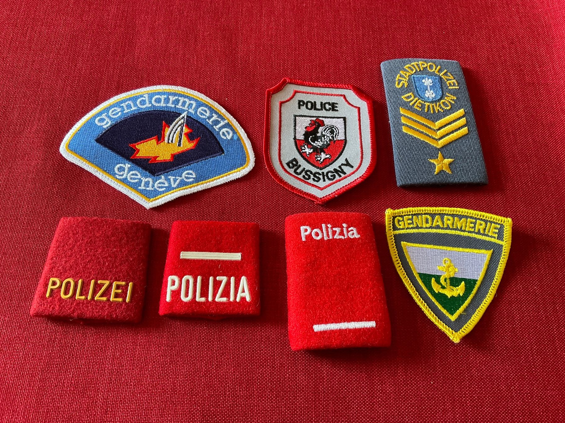 Placchette & Badge: Vintage Polizei Abzeichen – Usato da Lugano venduto da Persepolis