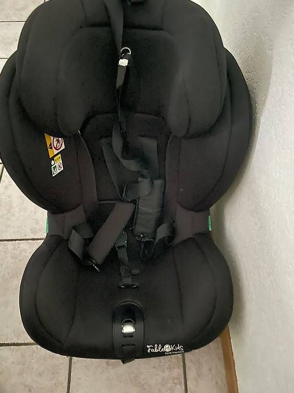 Seggiolini per auto: Siège bébé auto pivotant – Usato da St-Aubin-Sauges venduto da cyr_c2db 3