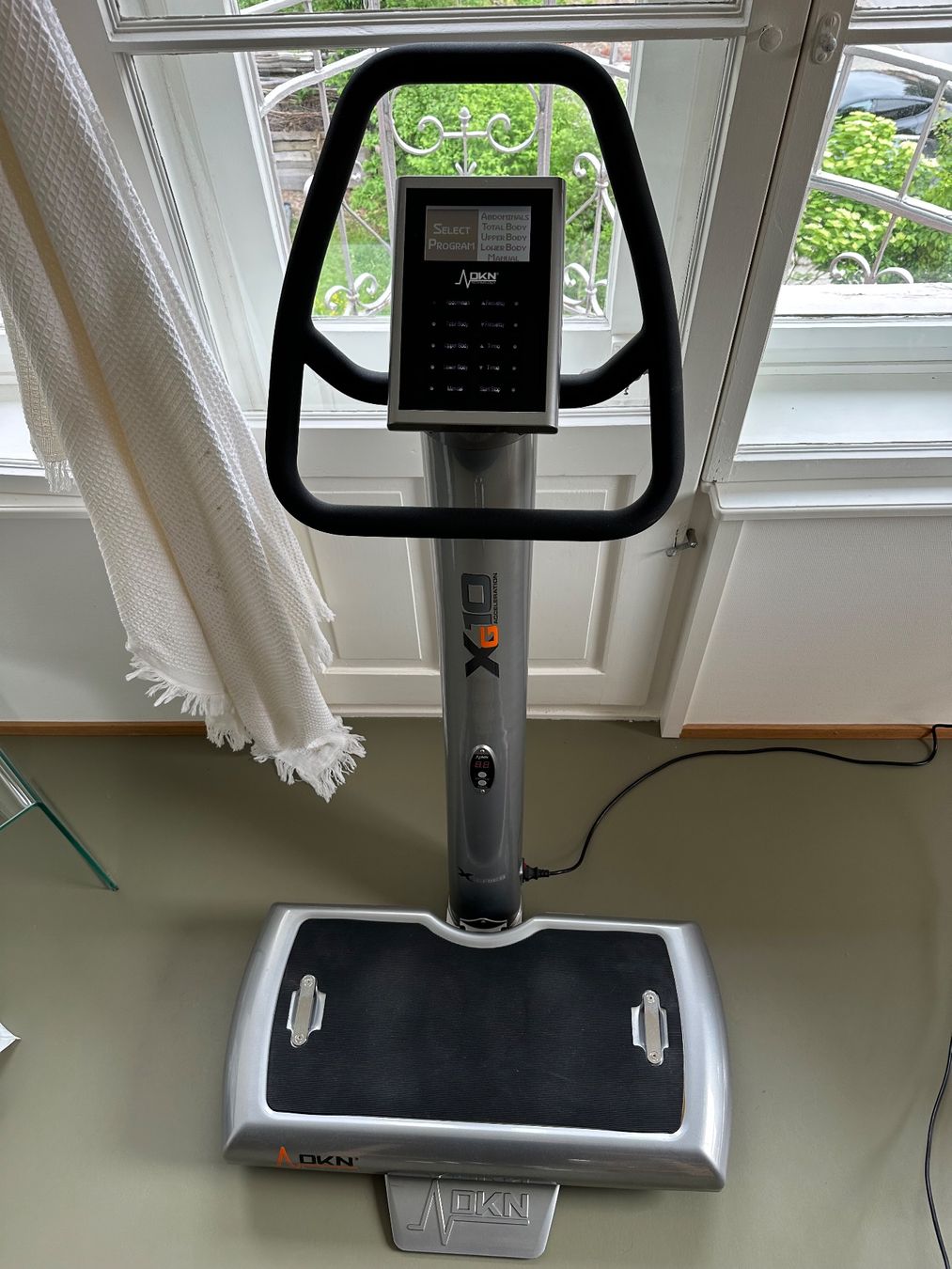 Hometrainer: Vibrationsplatte XG-10 von DKN Technology – Gebraucht aus Chur von jopazh