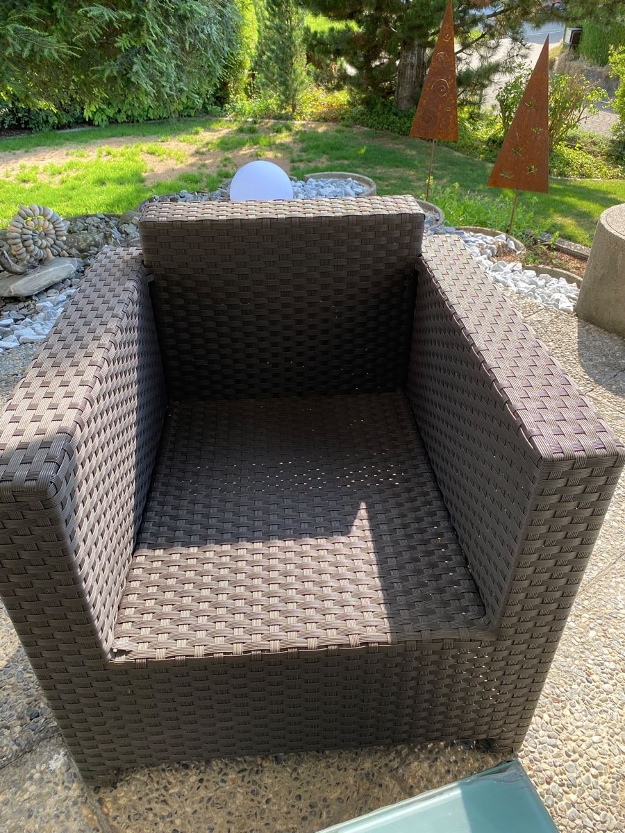 Viplounge Tischset: Gartenlounge Set Polyrattan 5-teilig mit Tisch grau – Gebraucht aus Einsiedeln von Miri.98 5