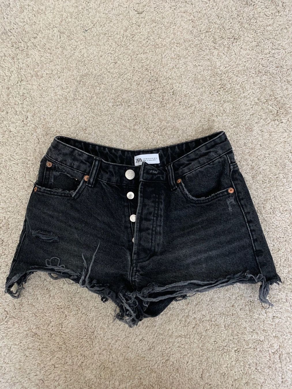 Jeans: Pantaloncini shorts neri Zara – Gebraucht aus Pregassona von katypustovarov