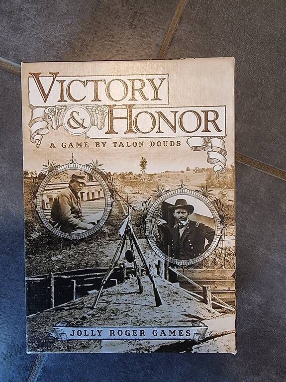 Spiele: Brettspiel Victory & Honor – Gebraucht aus Giffers von Emeraldknight