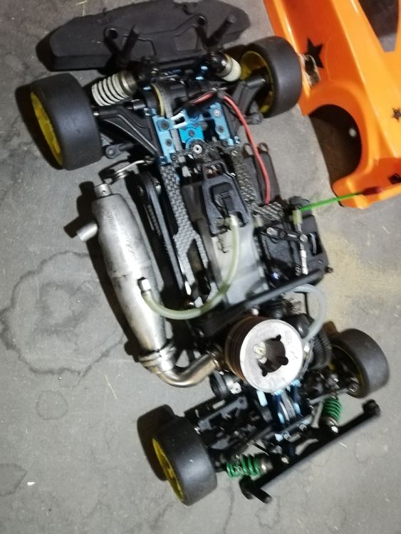 Serpent S411 1/10 RC - Modélisme
